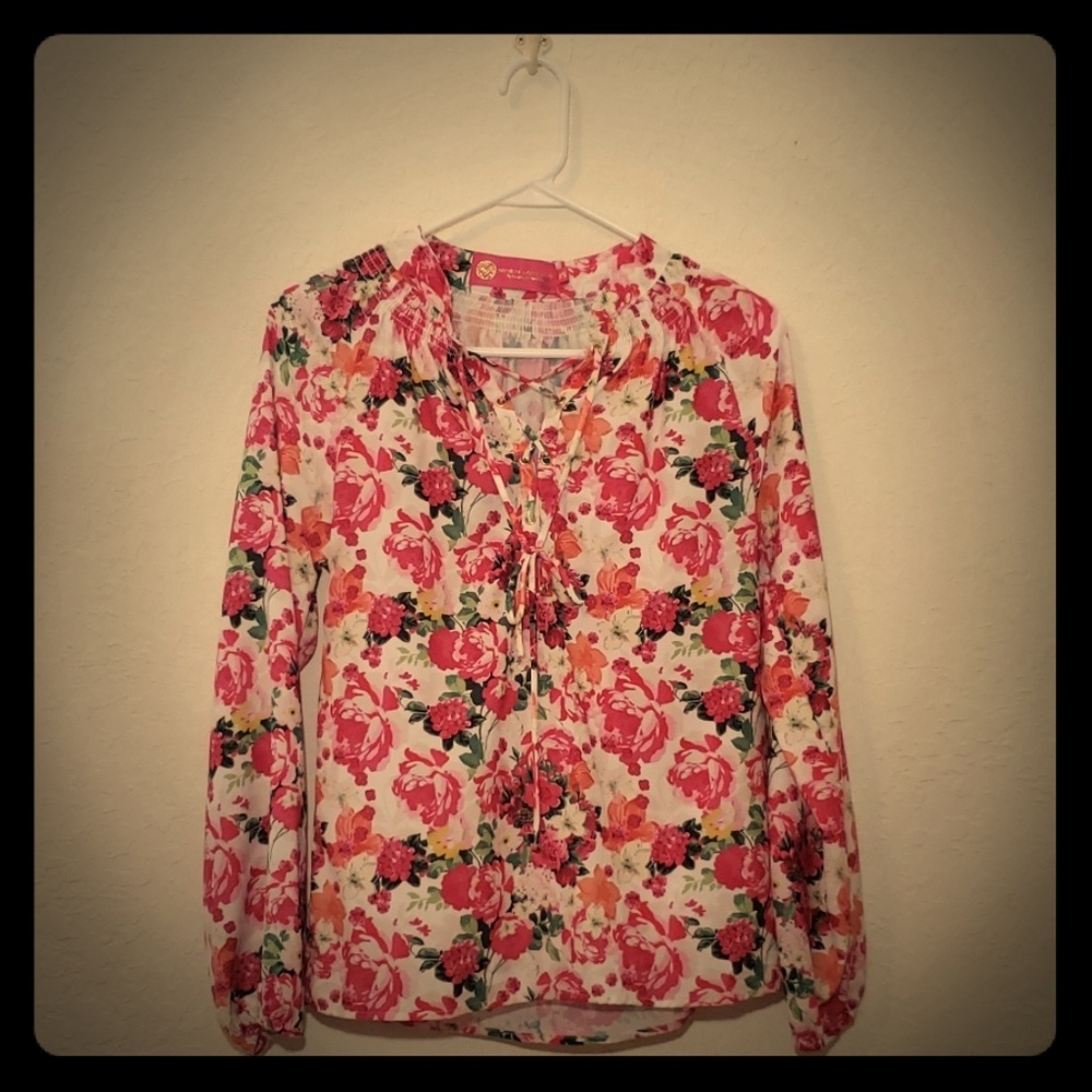 Light and Floral Long Sleeve Blouse Macbeth Cltn